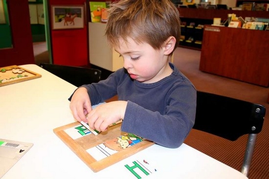 Признаки аутизма у детей 2 лет и другого возраста