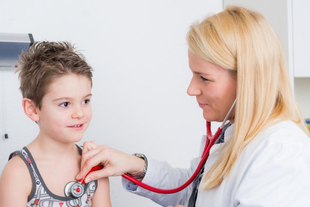 Ребенок и педиатр