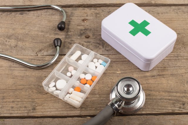 Таблетки в кейсе